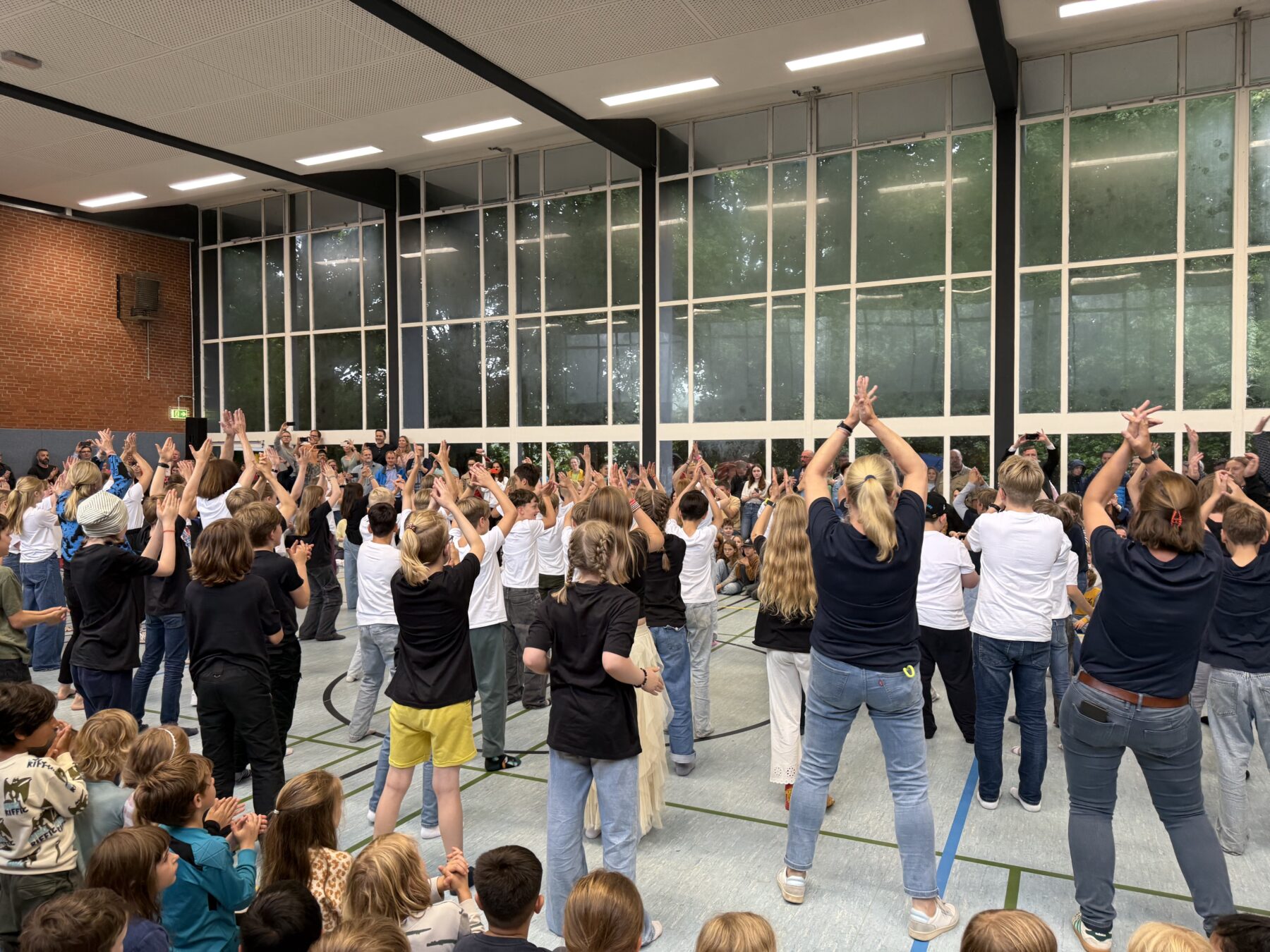 Verabschiedung 4. Klassen und Feriensingen
